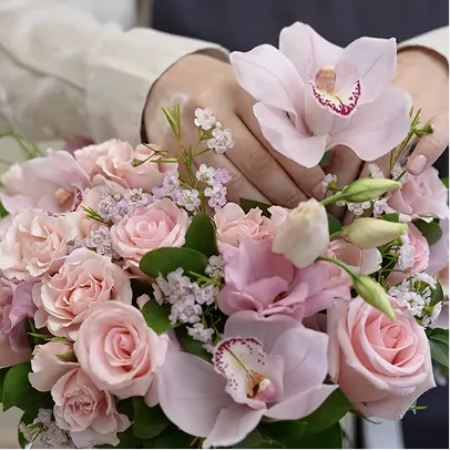 Floral arrangements that become art.